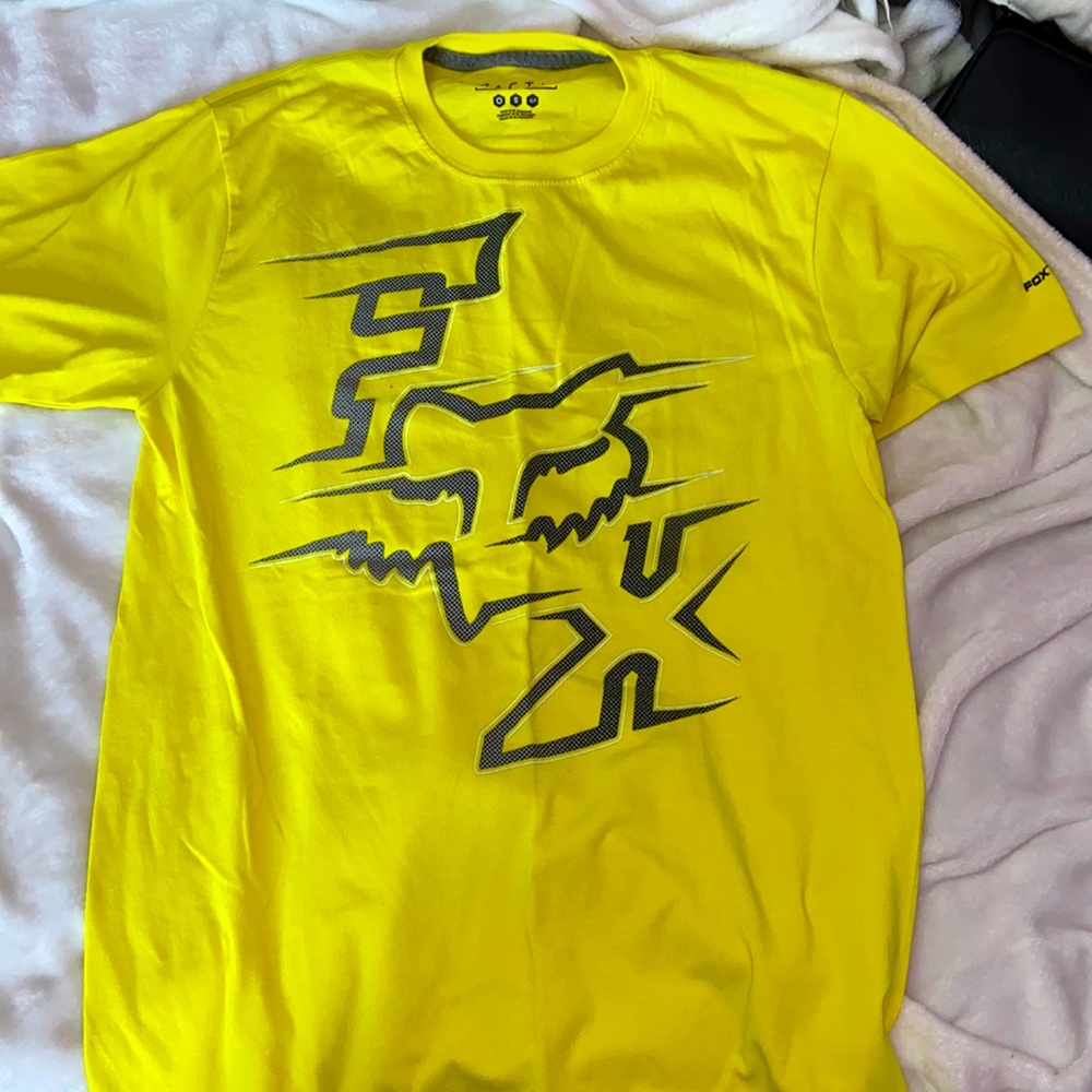 FOX yellow t shirt